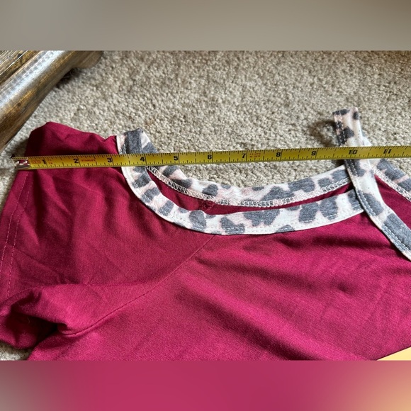 GRECERELLE GC Womens Short Cold Shoulder Sleeve Maroon Leopard Print Top Medium - Picture 7 of 9